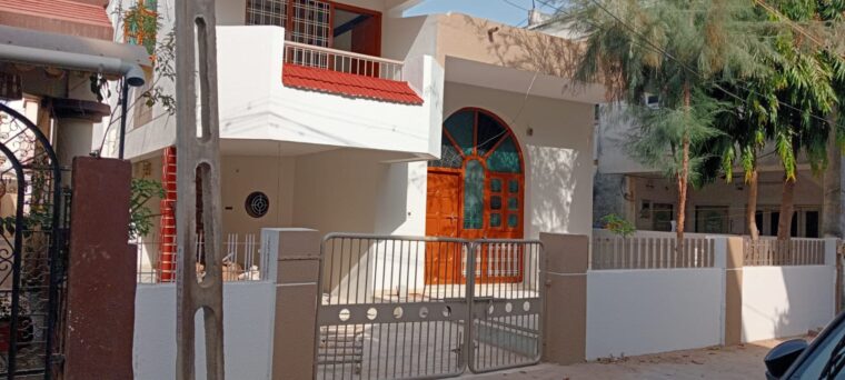 If you are looking for a spacious property/plot in a prime location of Palanpur, this is the perfect